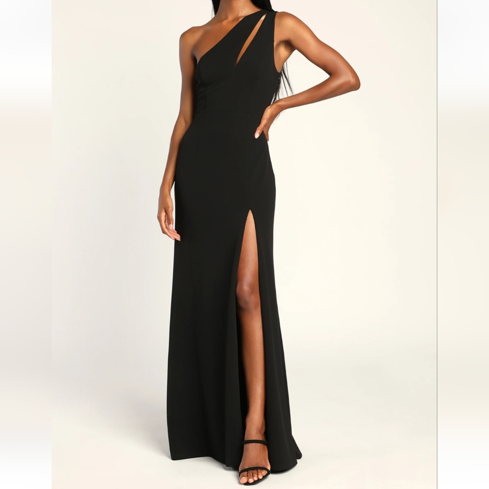 Nwot Lulu's One-Shoulder Maxi Dress Medium